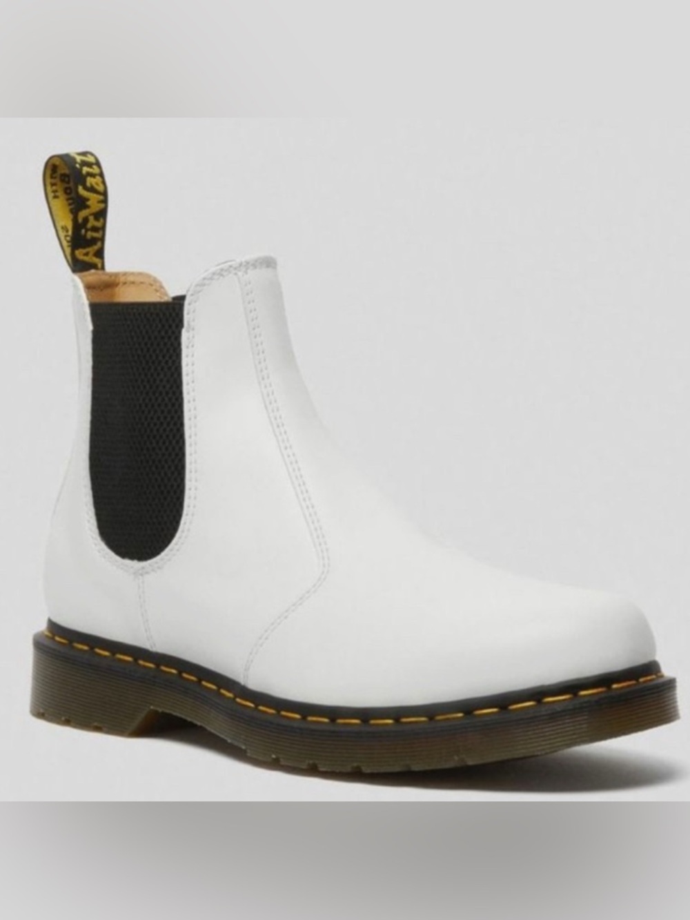 DR. MARTENS WOMEN'S 2976 YELLOW STITCH SMOOTH LEATHER CHELSEA White size 8